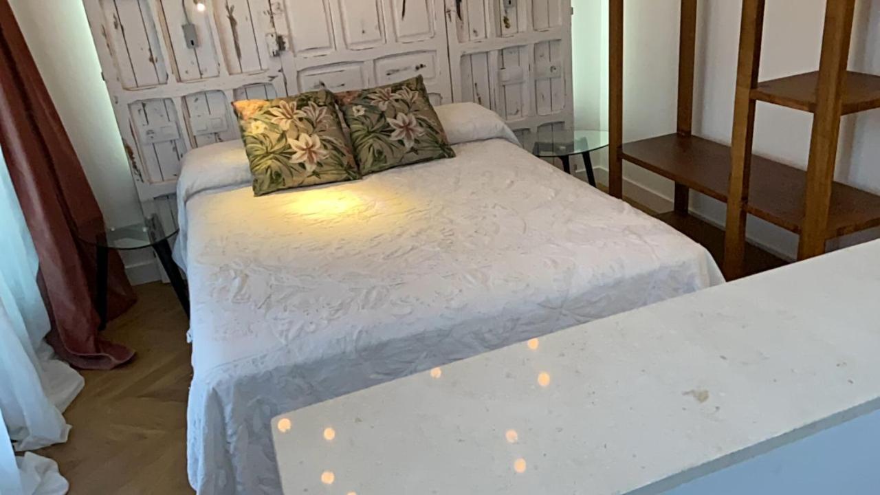 Casa Naia Santa Rufina 7 * Sevilha